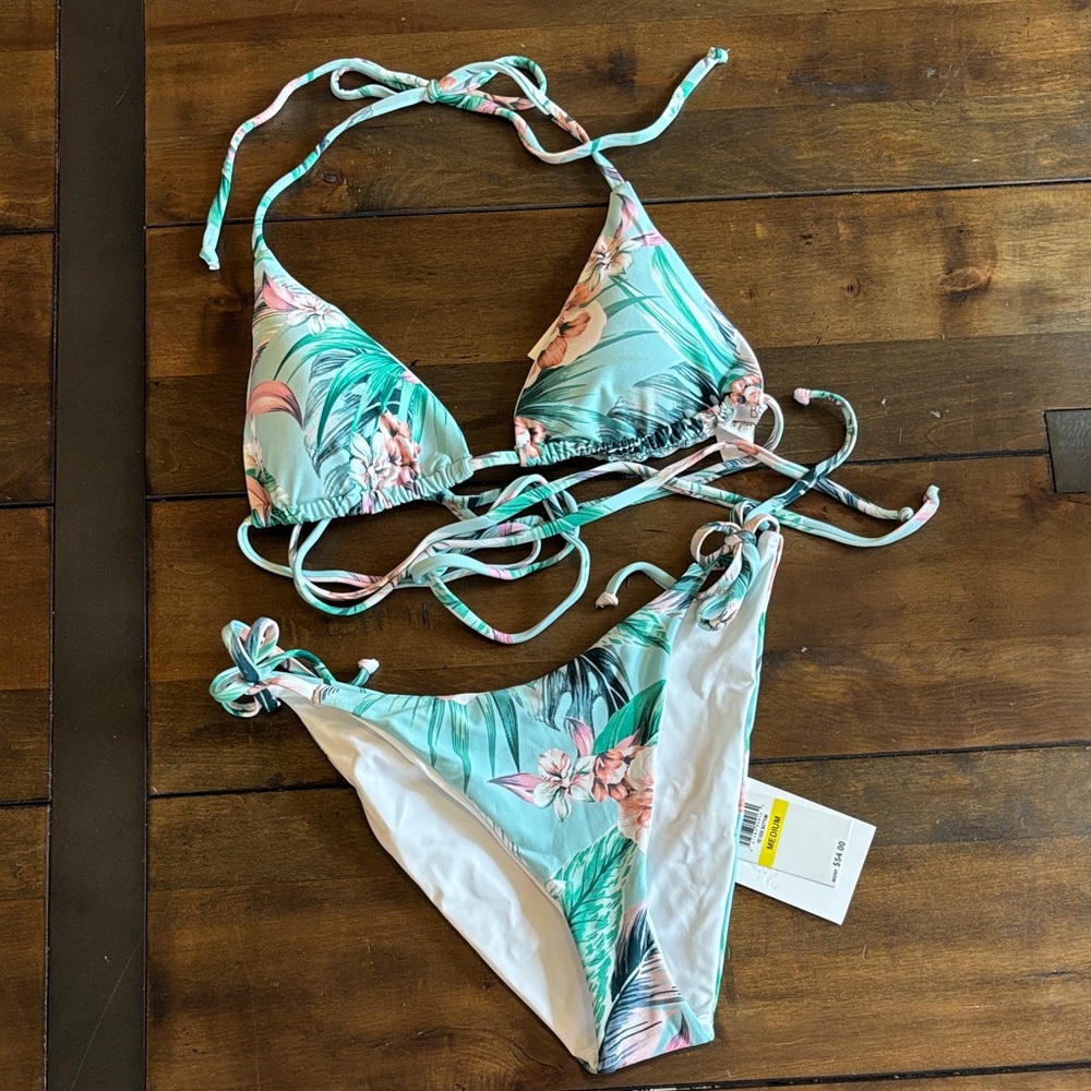 Becca Miami Tropical Floral String Bikini Set - Size Medium - Brand New